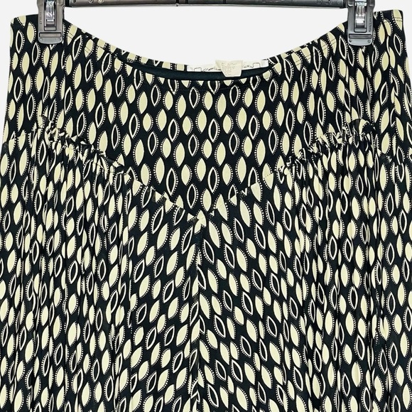 Max Studio Black and Cream Leaf Print Lined Midi Skirt Size L/ XL - Picture 2 of 11